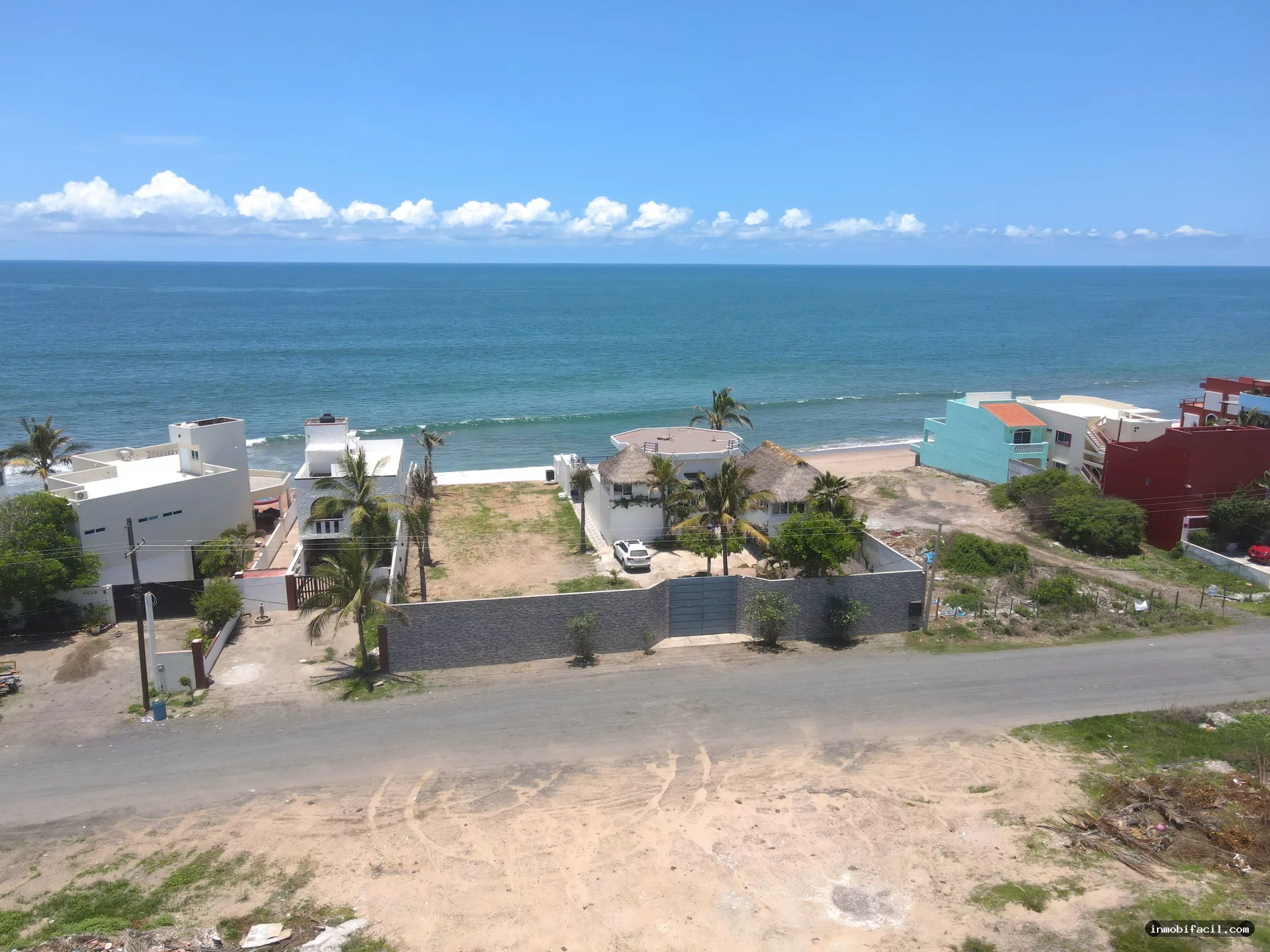 Foto 3 de RESIDENCIA FRENTE AL MAR EN VENTA EN PLAYA LA ESCOPAMA, MAZATLÁN