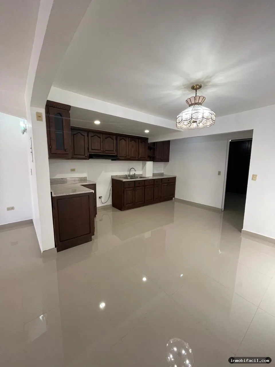 Foto 4 de Casa en Venta – Privada Jacarandas, Jardines de Agua Caliente,Tijuana.