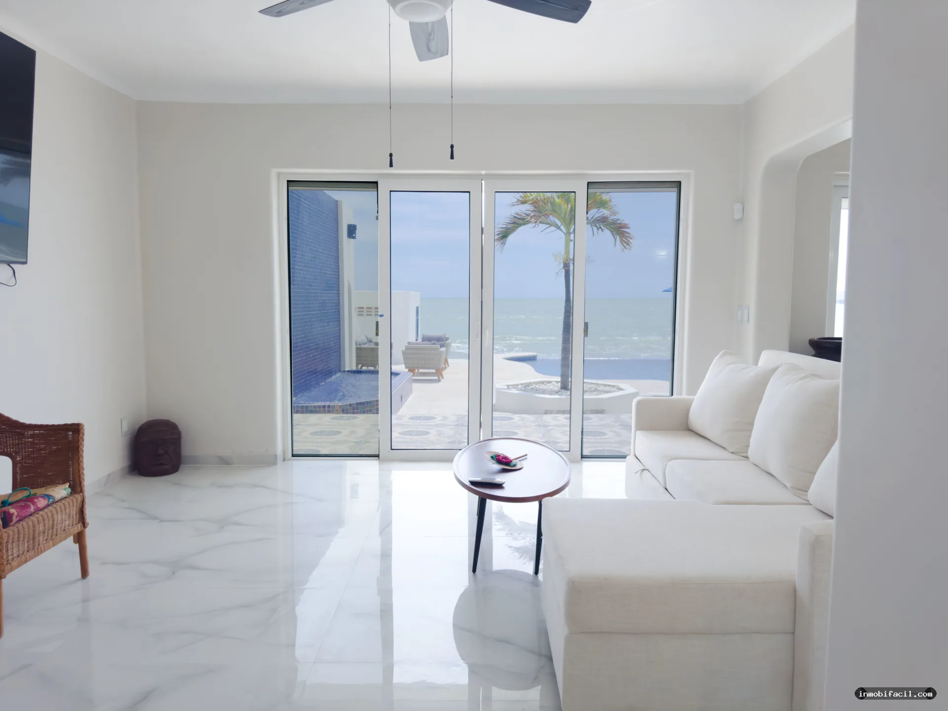 Foto 16 de RESIDENCIA FRENTE AL MAR EN VENTA EN PLAYA LA ESCOPAMA, MAZATLÁN