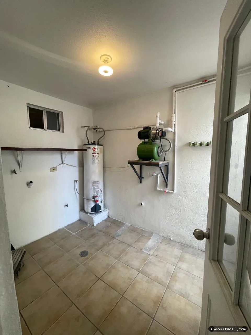 Foto 6 de Casa en Venta – Privada Jacarandas, Jardines de Agua Caliente,Tijuana.