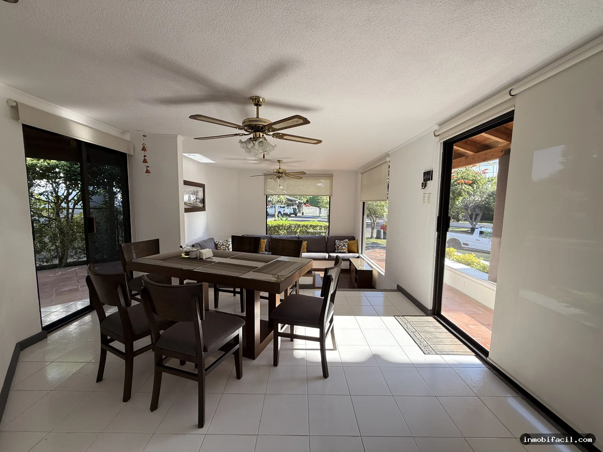 Foto 5 de Casa de Descanso en El Cristo con Acción de Golf, Jacuzzi y Amplio Jardín | 396 m2 de Terreno